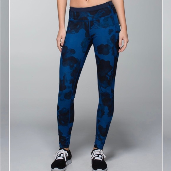 Lululemon Speed Tight II *Full-On Luxtreme, size 4 - Picture 2 of 12